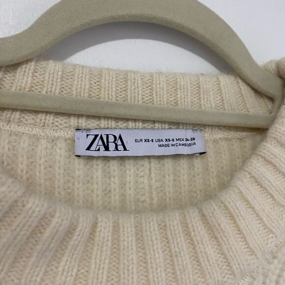 Zara Wool Sweater - Picture 11 of 11